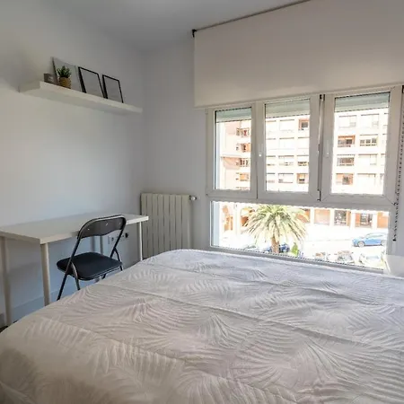 Lägenhet Piso Nuevo Bien Situado