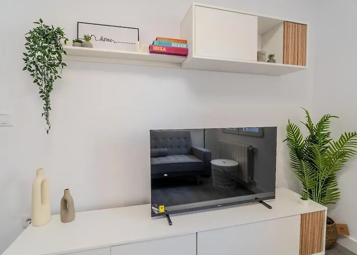 Piso Nuevo Bien Situado Appartamento