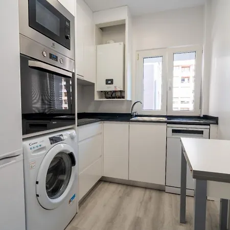 Piso Nuevo Bien Situado Διαμέρισμα *